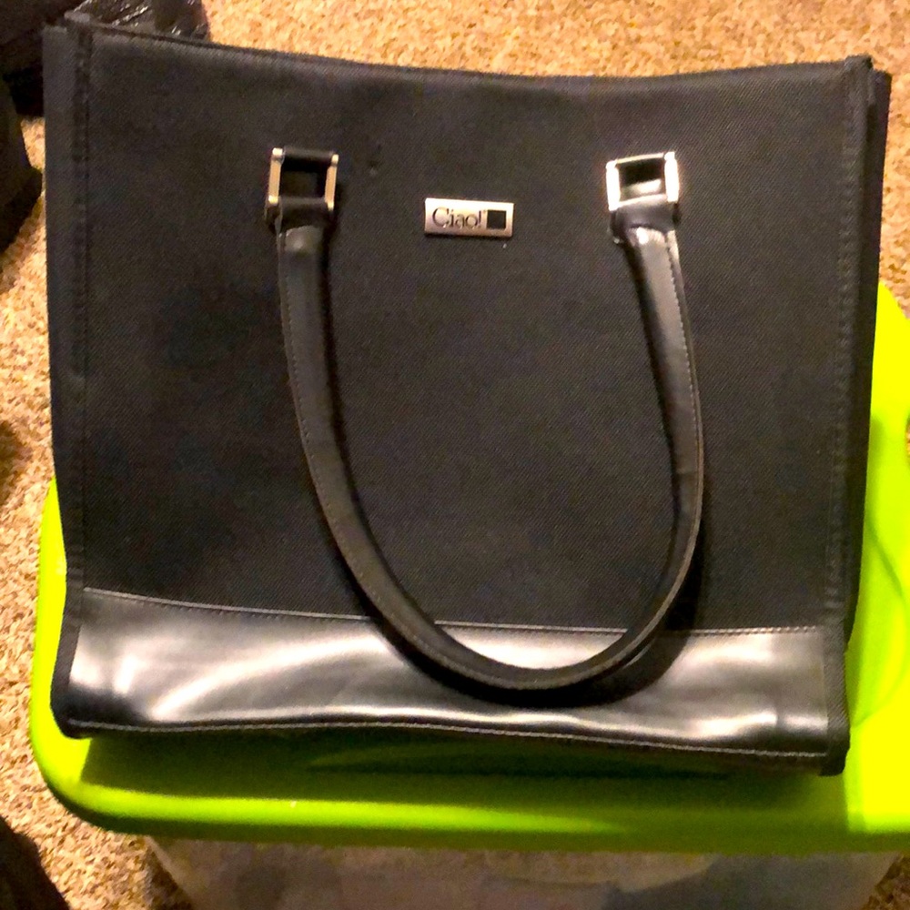 # 8 💗XXL Black CIAO! Pocketbook💗😊NWOT